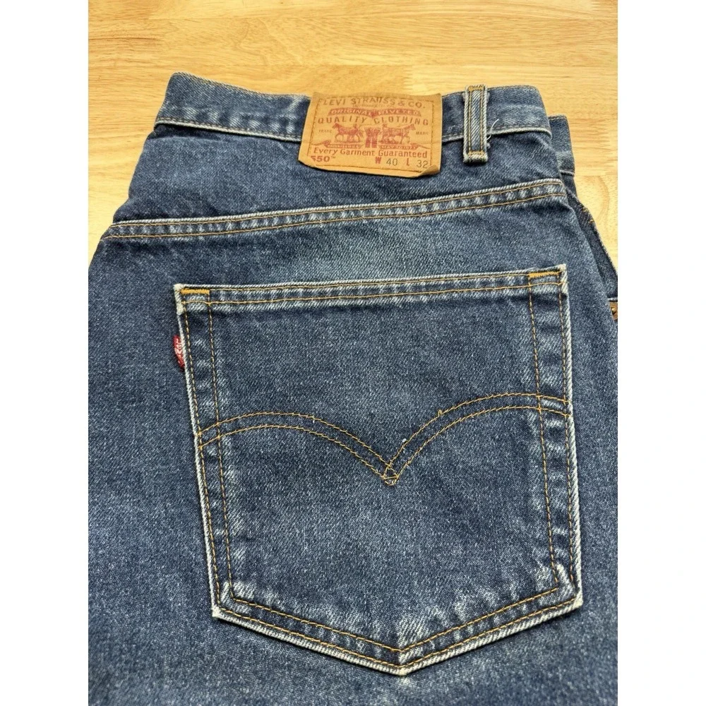 Levi's 550 Jeans Vintage Y2K Relaxed Fit Straight Leg Men's Denim 42X32 Made USA